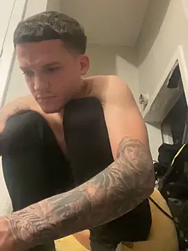 Snapshot of icastronjdkk chatting on January 21, 2025, 6:11 am icastronjdkk online show from January 21, 2025, 6:11 am