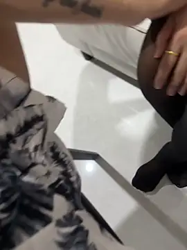 Snapshot of TOP_po chatting on October 21, 2025, 5:29 am TOP po online show from October 21, 2025, 5:29 am