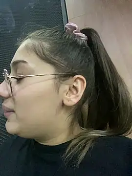 SabrinaBauer online show from February 10, 2025, 12:08 pm