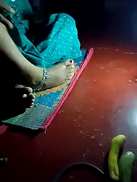 Snapshot of Bong-lady chatting on September 24, 2025, 6:36 pm Bong-lady online show from September 24, 2025, 6:36 pm