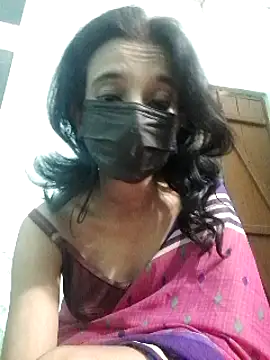 Snapshot of Bong-lady chatting on March 5, 2025, 7:27 am Bong-lady online show from March 5, 2025, 7:27 am