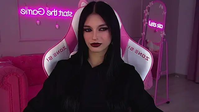 BeverlyMost online show from December 5, 2025, 6:56 am