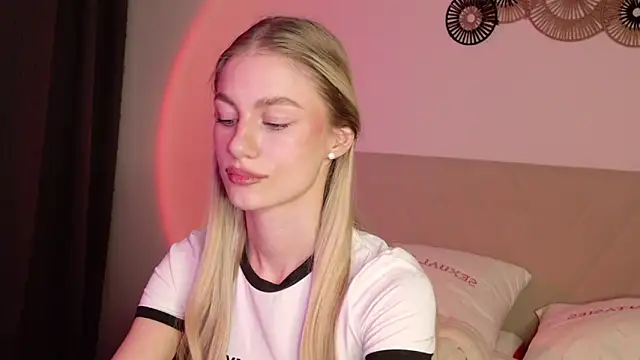 GabriellaOlsen online show from April 1, 2026, 5:21 pm