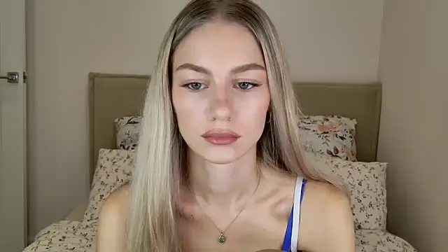 GabriellaOlsen online show from September 26, 2025, 8:43 am