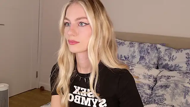 GabriellaOlsen online show from December 20, 2025, 2:09 pm