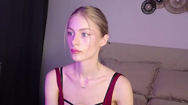 Snapshot of GabriellaOlsen chatting on July 11, 2026, 4:40 pm GabriellaOlsen online show from July 11, 2026, 4:40 pm