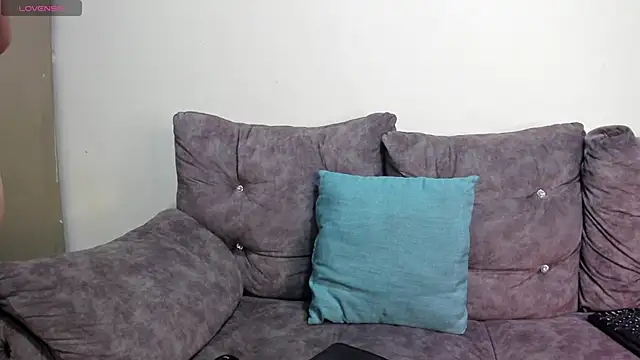 celesstte 00 online show from February 27, 2025, 6:09 pm