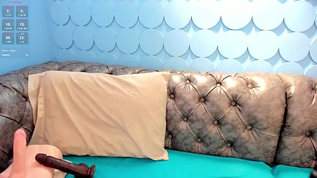 Snapshot of Naomymonroe_ chatting on September 21, 2025, 5:40 pm Naomymonroe online show from September 21, 2025, 5:40 pm