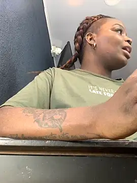 NatyParker online show from October 15, 2025, 12:35 pm