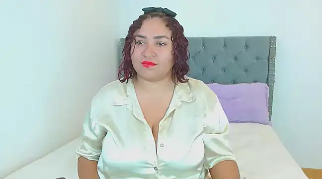 KarlaWild online show from March 6, 2025, 6:37 pm
