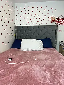 Snapshot of KarlaWild chatting on February 23, 2026, 1:44 pm KarlaWild online show from February 23, 2026, 1:44 pm