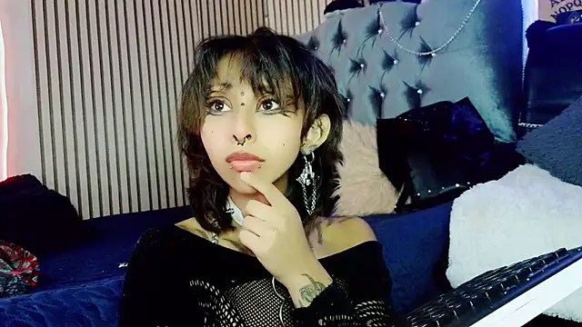 verhona vlad online show from March 8, 2025, 5:43 pm