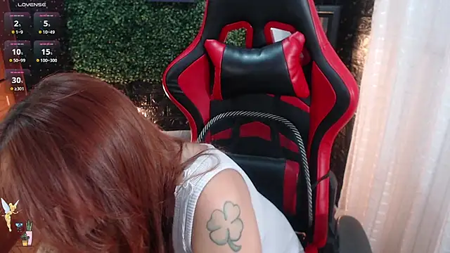 natyk m online show from November 12, 2025, 10:35 pm