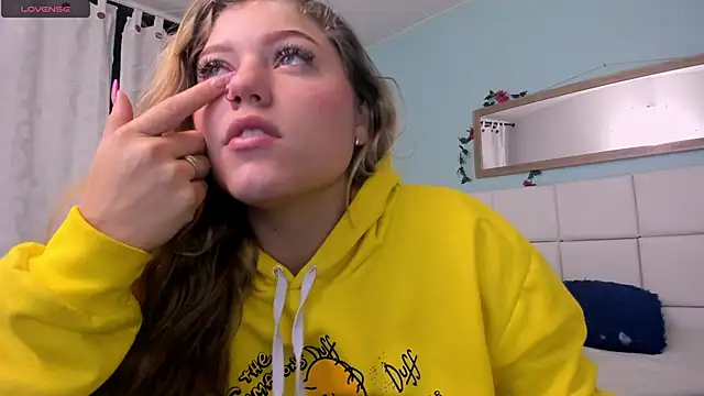 alaia greyy online show from February 27, 2025, 1:07 pm