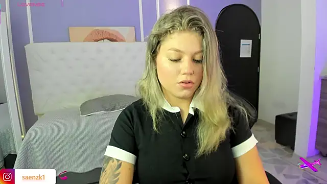 Snapshot of alaia_greyy chatting on October 6, 2025, 12:50 pm alaia greyy online show from October 6, 2025, 12:50 pm