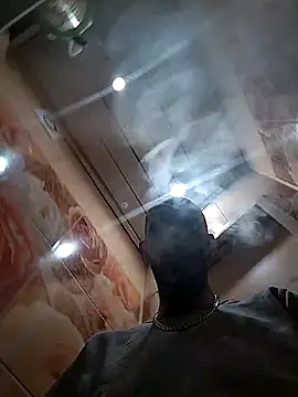 MaxDevilWhite online show from November 17, 2025, 10:19 am