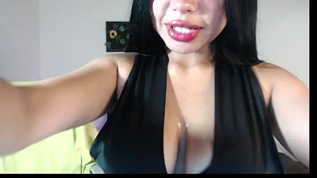 saray  jones online show from February 12, 2025, 3:05 pm