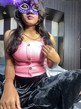 Snapshot of Richa_Madness chatting on February 1, 2025, 2:02 pm Richa Madness online show from February 1, 2025, 2:02 pm