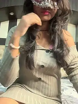 Snapshot of Richa_Madness chatting on February 2, 2025, 10:35 am Richa Madness online show from February 2, 2025, 10:35 am