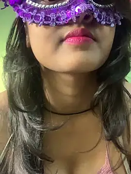 Snapshot of Richa_Madness chatting on February 2, 2025, 5:15 pm Richa Madness online show from February 2, 2025, 5:15 pm