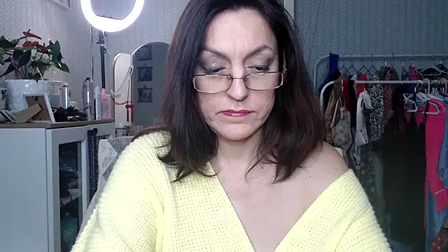 Soffya Soy online show from March 1, 2026, 8:31 pm