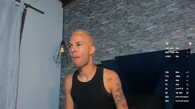 Snapshot of Jeremmy_Love chatting on October 2, 2025, 9:51 pm Jeremmy Love online show from October 2, 2025, 9:51 pm