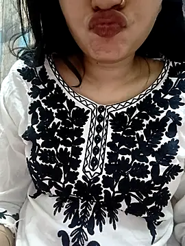 cute IndianBabe online show from April 12, 2026, 2:04 am