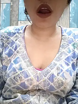 cute IndianBabe online show from July 20, 2026, 3:03 am