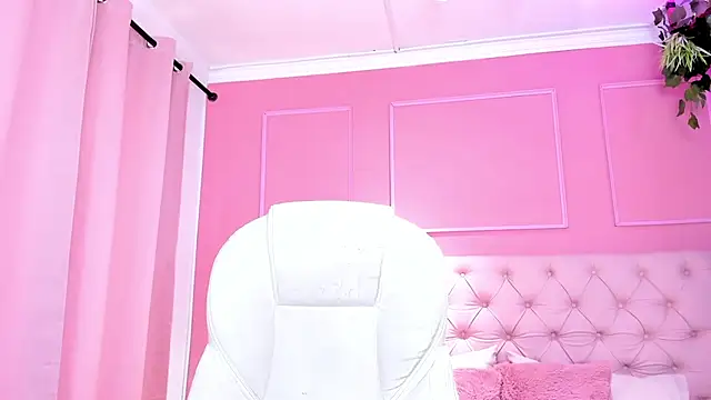 Snapshot of Alezzandro_ chatting on February 5, 2025, 1:54 pm Alezzandro online show from February 5, 2025, 1:54 pm