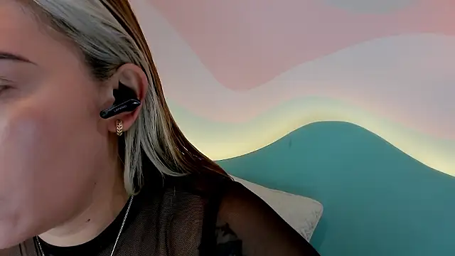 Lannajansen online show from February 3, 2026, 1:16 pm