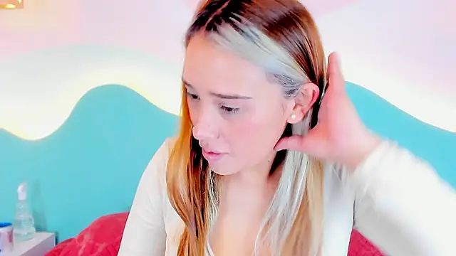 Lannajansen online show from December 4, 2025, 2:49 pm