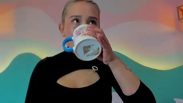 Lannajansen online show from November 4, 2025, 2:10 pm