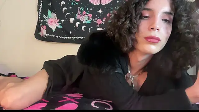 KatValentine222 online show from January 24, 2025, 10:08 pm