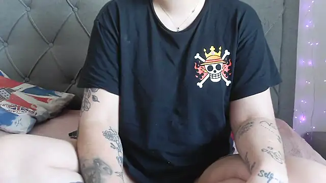 bunnyfox420 online show from April 22, 2026, 3:30 pm