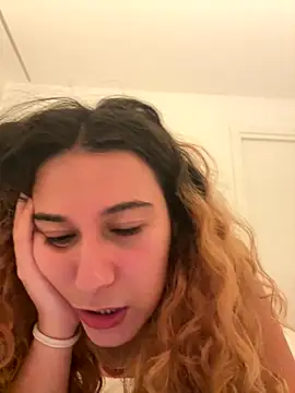 Riverdonttgo online show from October 9, 2025, 11:05 pm