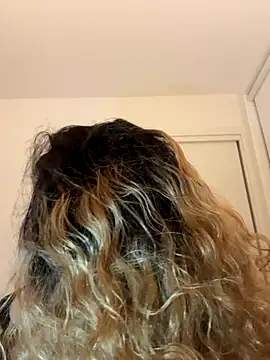 Riverdonttgo online show from November 15, 2025, 12:25 am