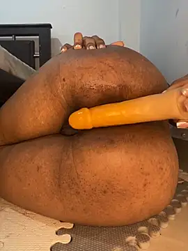 Snapshot of Charlotte_bronxxx chatting on September 10, 2025, 5:34 pm Charlotte bronxxx online show from September 10, 2025, 5:34 pm