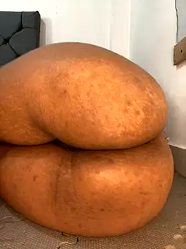 Snapshot of Charlotte_bronxxx chatting on September 14, 2025, 6:30 pm Charlotte bronxxx online show from September 14, 2025, 6:30 pm