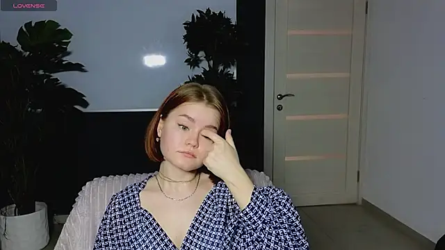 Snapshot of lu_muon chatting on February 25, 2025, 7:20 am lu muon online show from February 25, 2025, 7:20 am