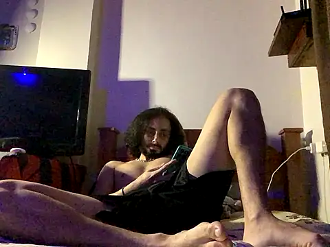 Snapshot of Nooneisthis chatting on September 23, 2025, 6:20 am Nooneisthis online show from September 23, 2025, 6:20 am