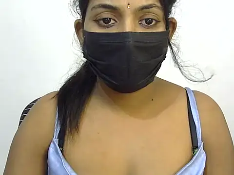 Snapshot of Reddy_Trisha chatting on January 22, 2025, 8:49 pm Reddy Trisha online show from January 22, 2025, 8:49 pm