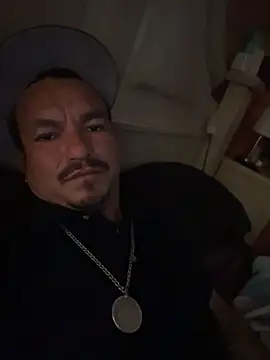 paullliliu online show from May 18, 2026, 1:49 pm