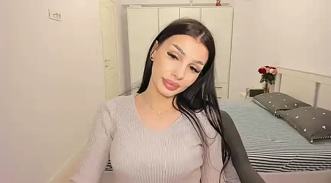 HelenShawn online show from February 18, 2025, 8:38 am