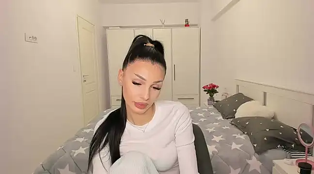 HelenShawn online show from March 2, 2025, 7:41 pm