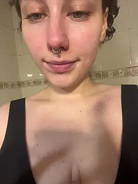 Molli Luv online show from January 18, 2026, 2:20 pm