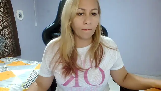 mariana0x online show from March 4, 2025, 6:18 pm