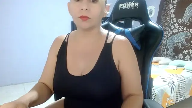 mariana0x online show from March 6, 2025, 11:42 pm