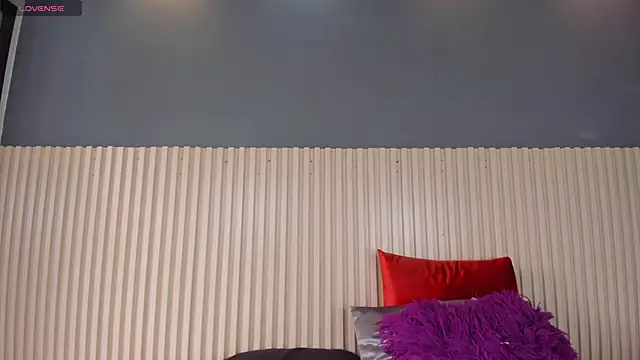 Madeline Cooper08 online show from February 11, 2025, 8:20 pm