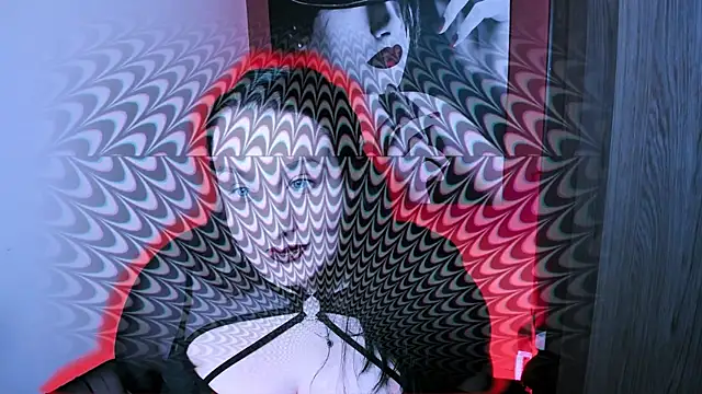 QueenOfHaze online show from February 8, 2026, 2:42 am