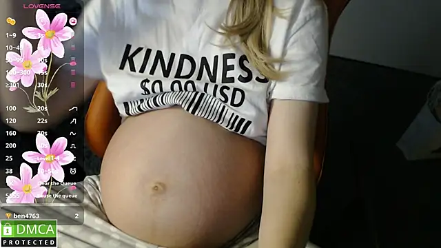 Snapshot of crystalyss chatting on October 8, 2025, 2:24 am crystalyss online show from October 8, 2025, 2:24 am